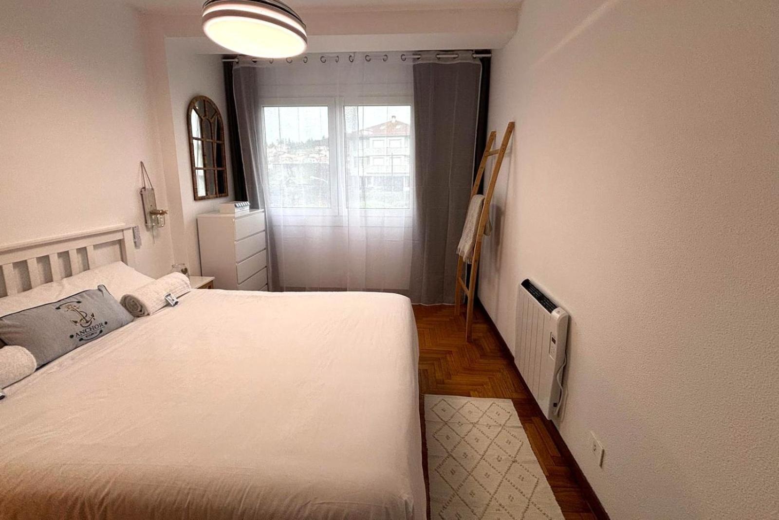 Holibai, Amodino, Agradable Y Hogareno Apto Con Parking, Baiona Exterior photo
